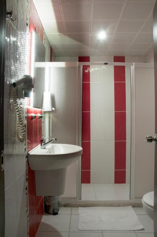 Egemen Hotel مرسين الغرفة الصورة